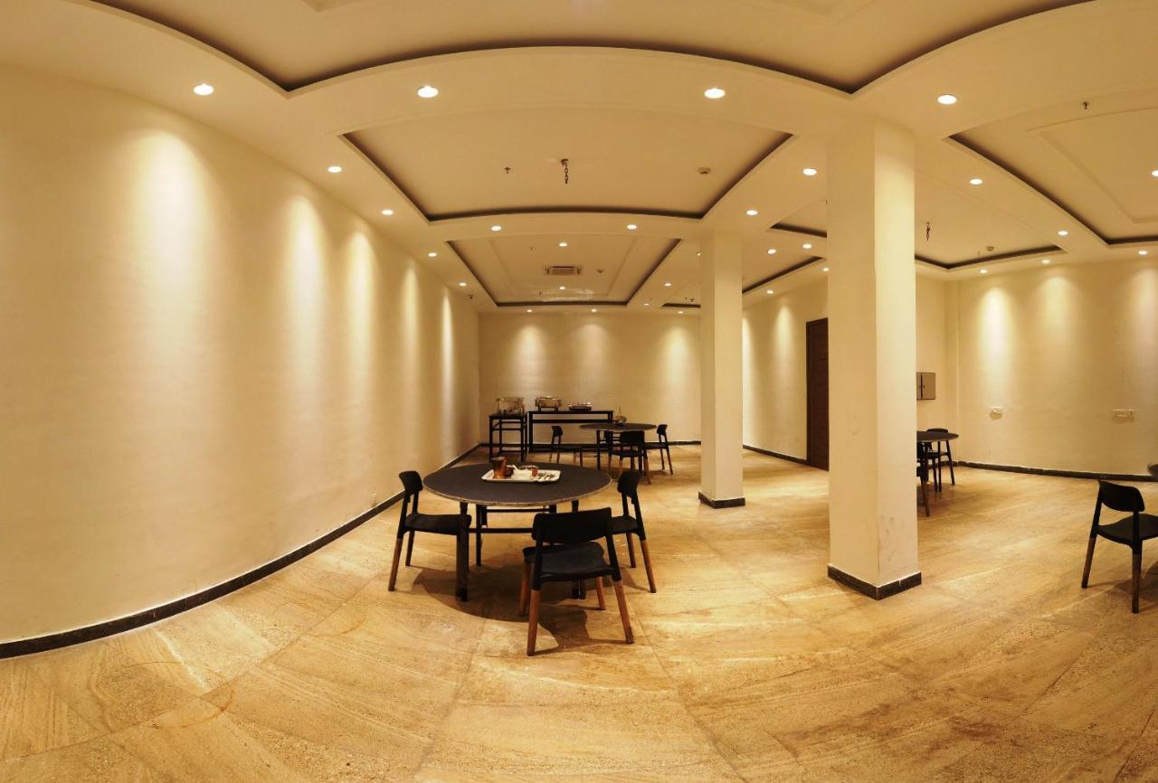 Lemonwood Suites By F9 Hotels - Trivoli Garden Chhatarpur ニューデリー エクステリア 写真