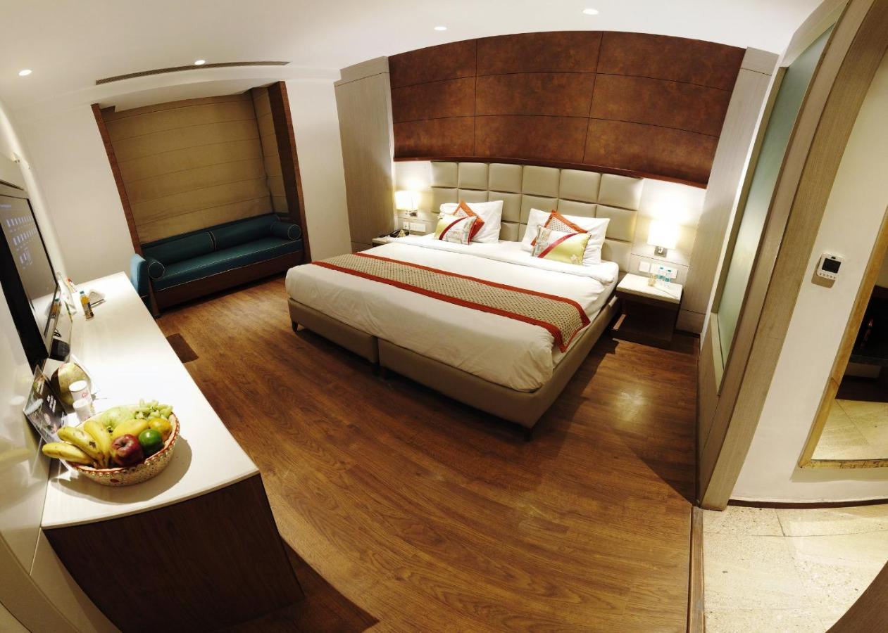 Lemonwood Suites By F9 Hotels - Trivoli Garden Chhatarpur ニューデリー エクステリア 写真