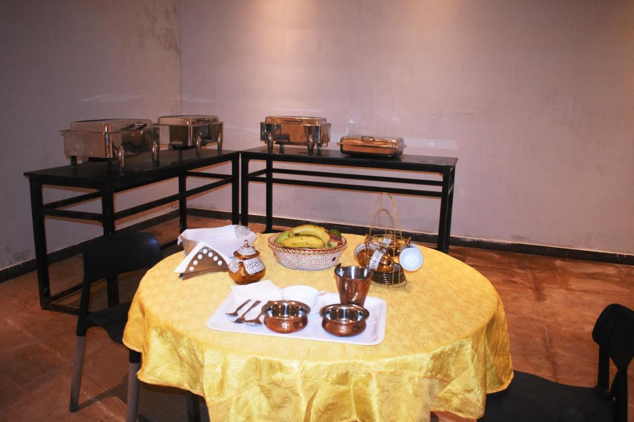 Lemonwood Suites By F9 Hotels - Trivoli Garden Chhatarpur ニューデリー エクステリア 写真