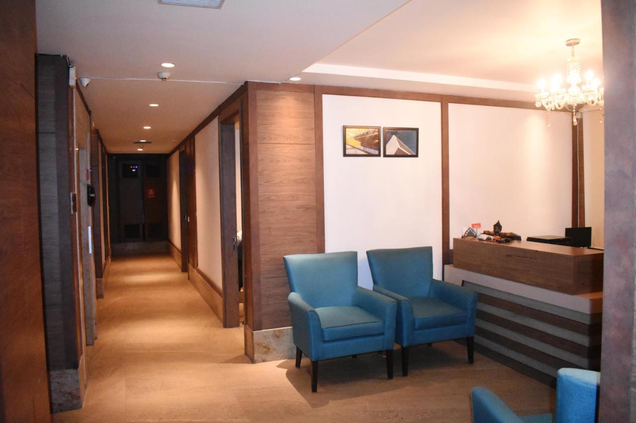Lemonwood Suites By F9 Hotels - Trivoli Garden Chhatarpur ニューデリー エクステリア 写真