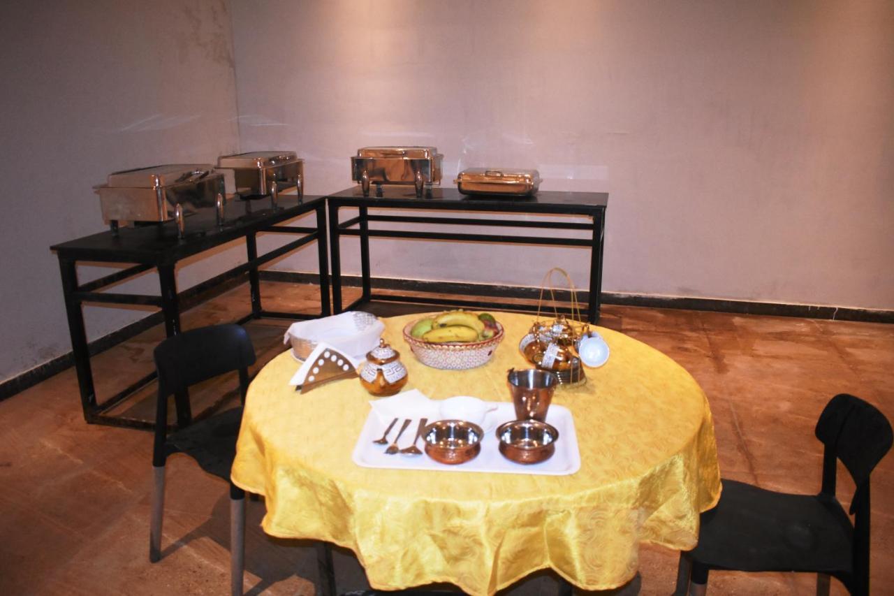 Lemonwood Suites By F9 Hotels - Trivoli Garden Chhatarpur ニューデリー エクステリア 写真